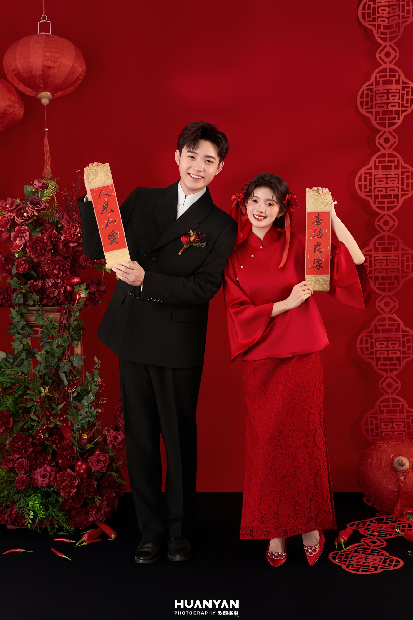 雾序曲客片第3张｜简约风婚纱照，摄于室内