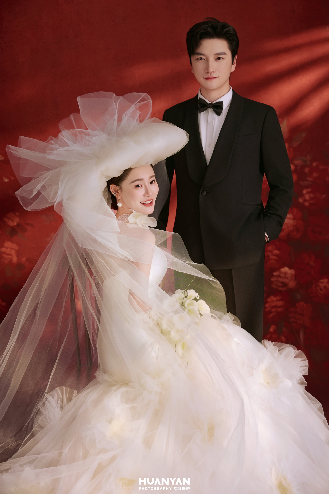 简约风婚纱照 · 公园场景 · 野嬉花客片