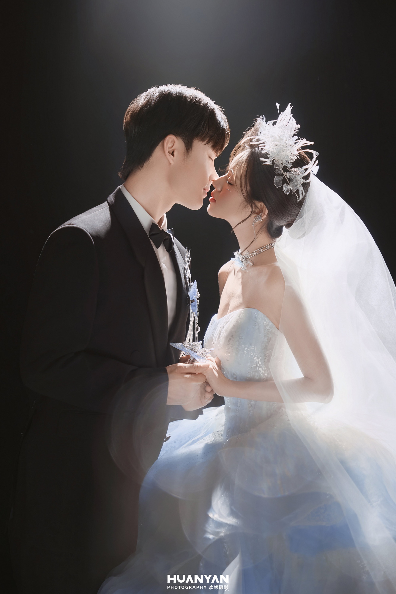 室内简约风婚纱照实拍（丝结系列）