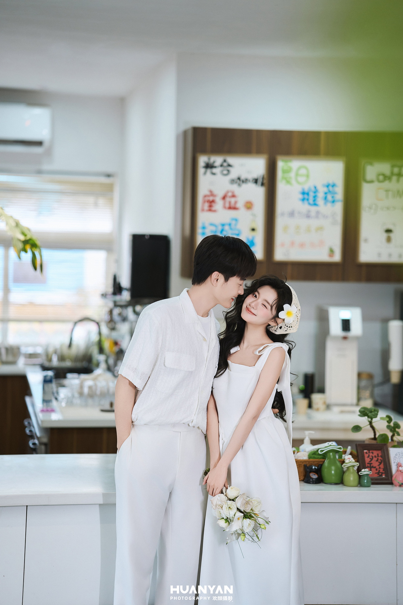 间叙爱客片第3张｜仪式感风婚纱照，摄于室内