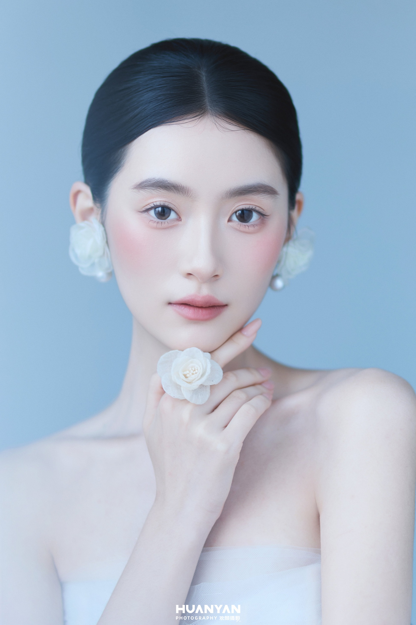 星锦客片第3张｜喜嫁风婚纱照，摄于室内