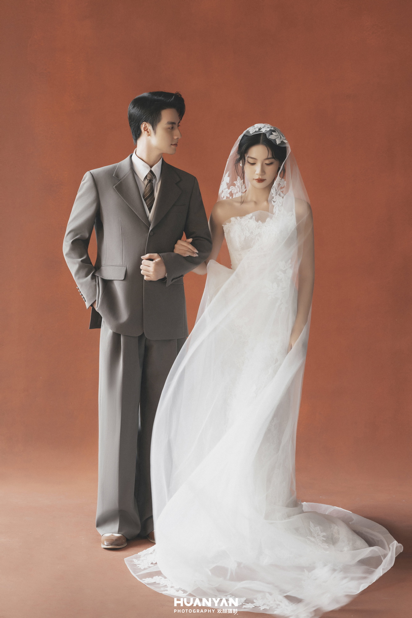 室内简约风婚纱照实拍（星笺系列）