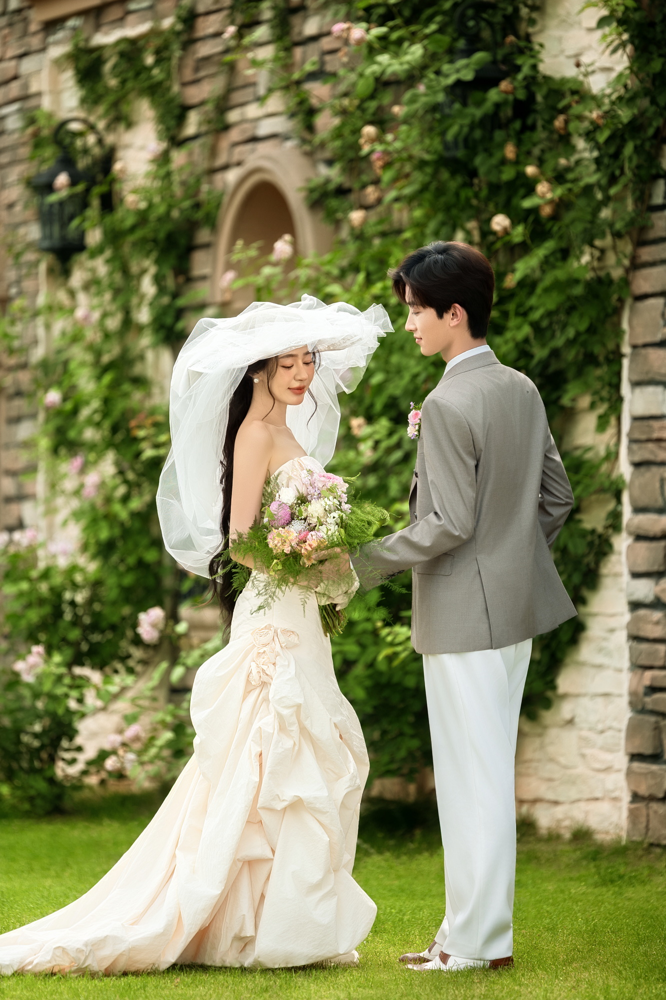 庄园絮语客片第7张｜仪式感风婚纱照，摄于庄园