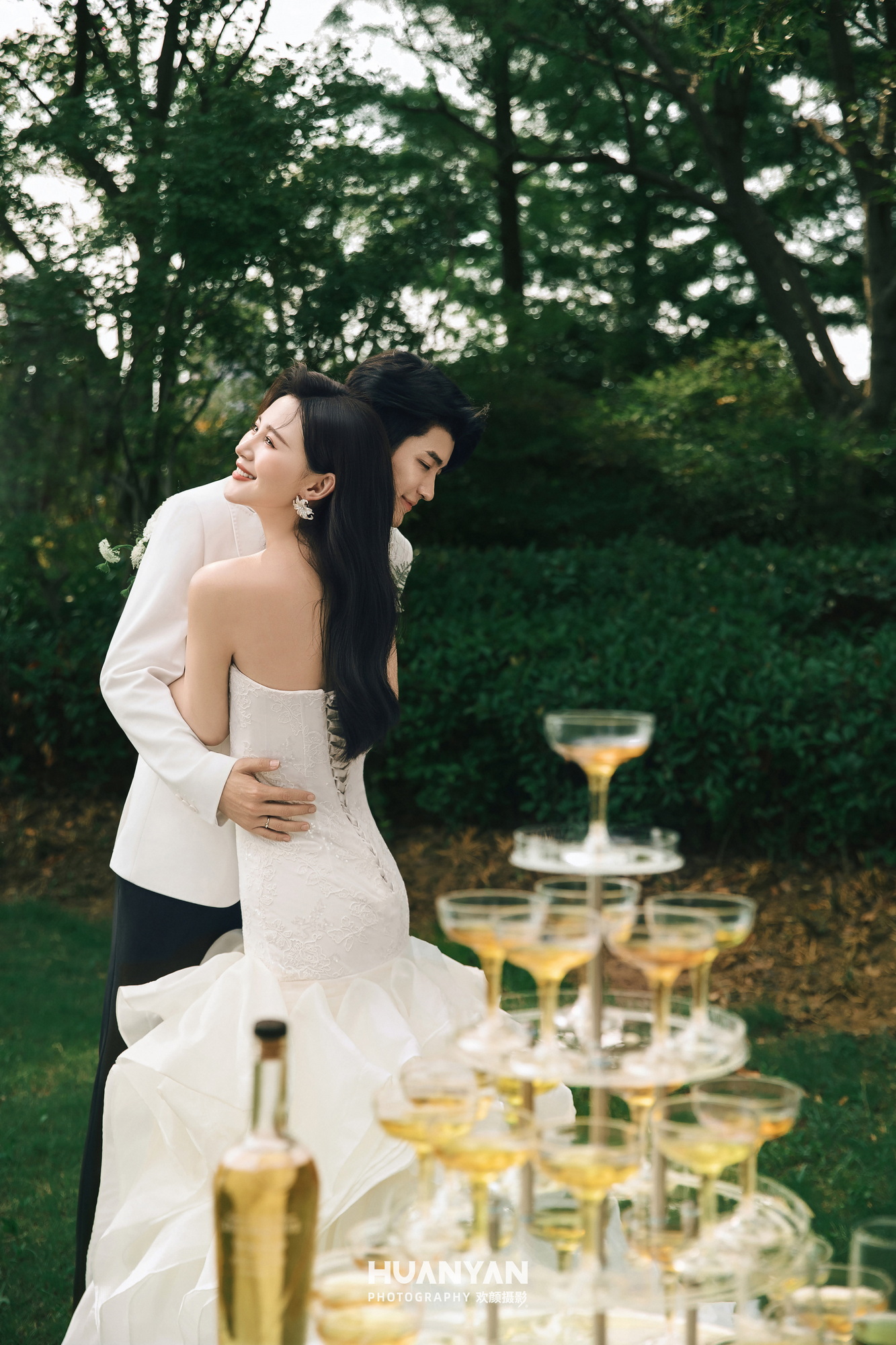 草地轻氧风婚纱照实拍（林间欢序系列）