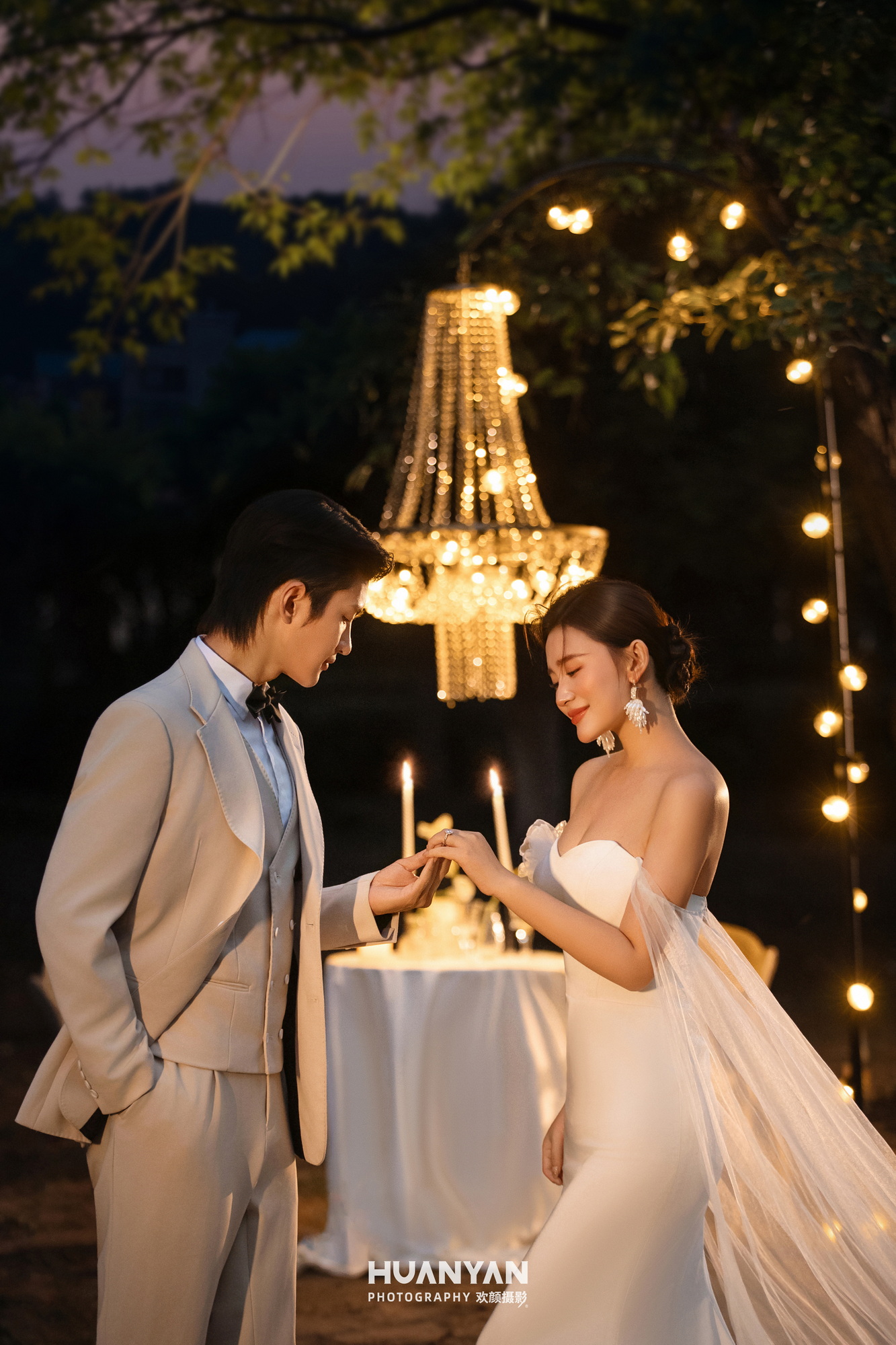 简约风婚纱照 · 室内场景 · 黛缃客片