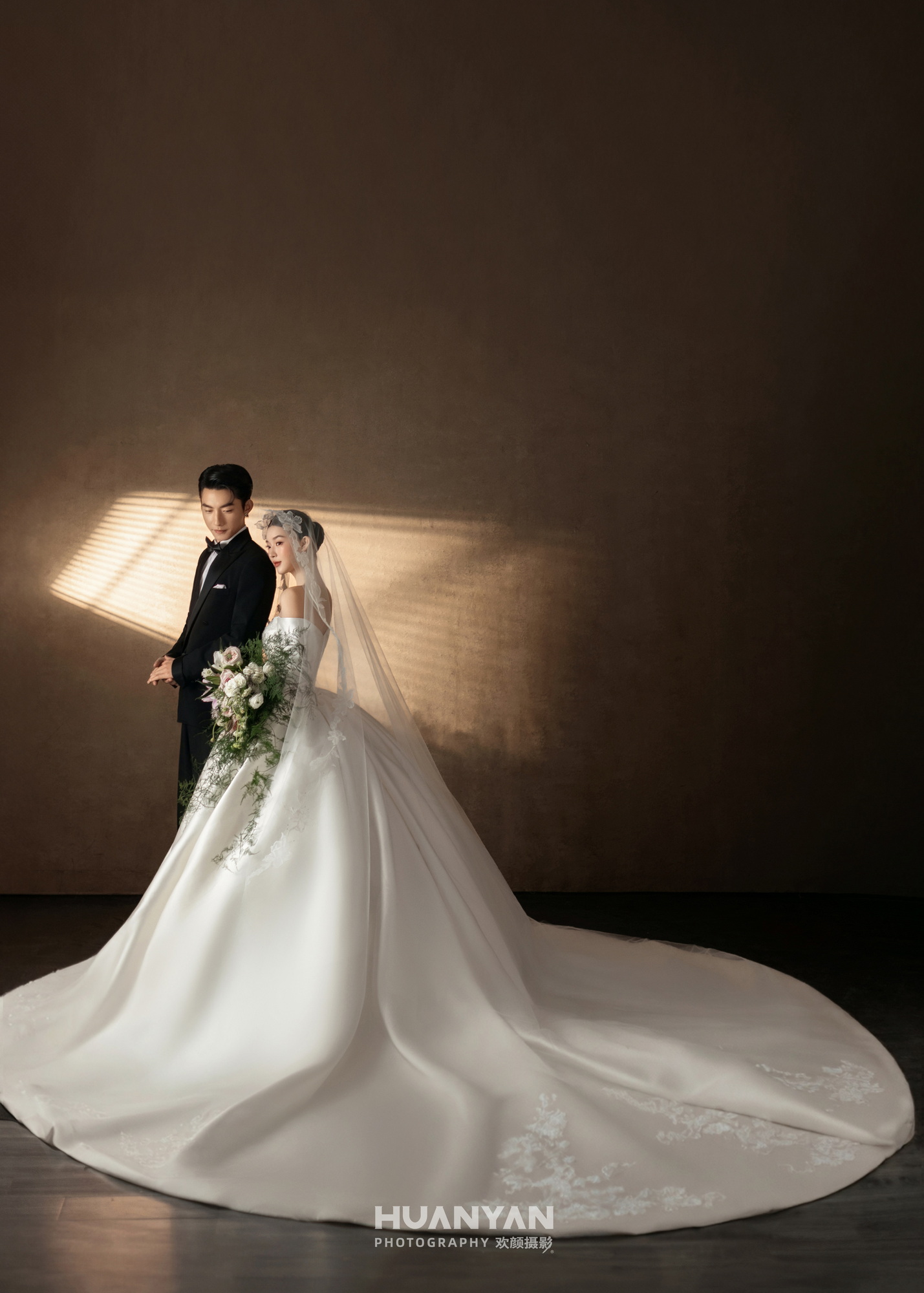 鎏光予序：高级感风婚纱照室内实拍