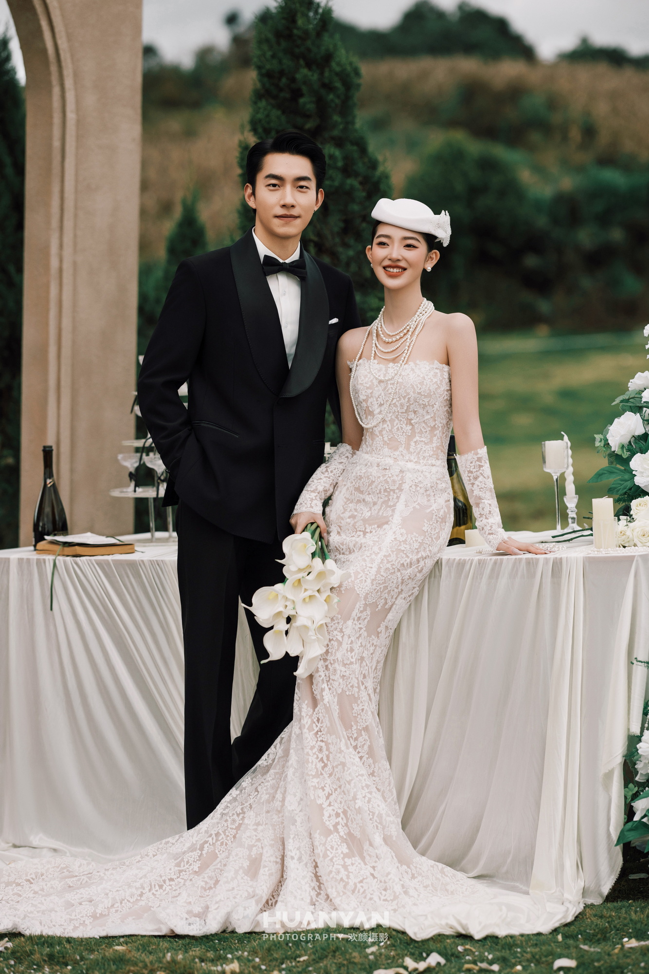紫光：高级感风婚纱照室内实拍