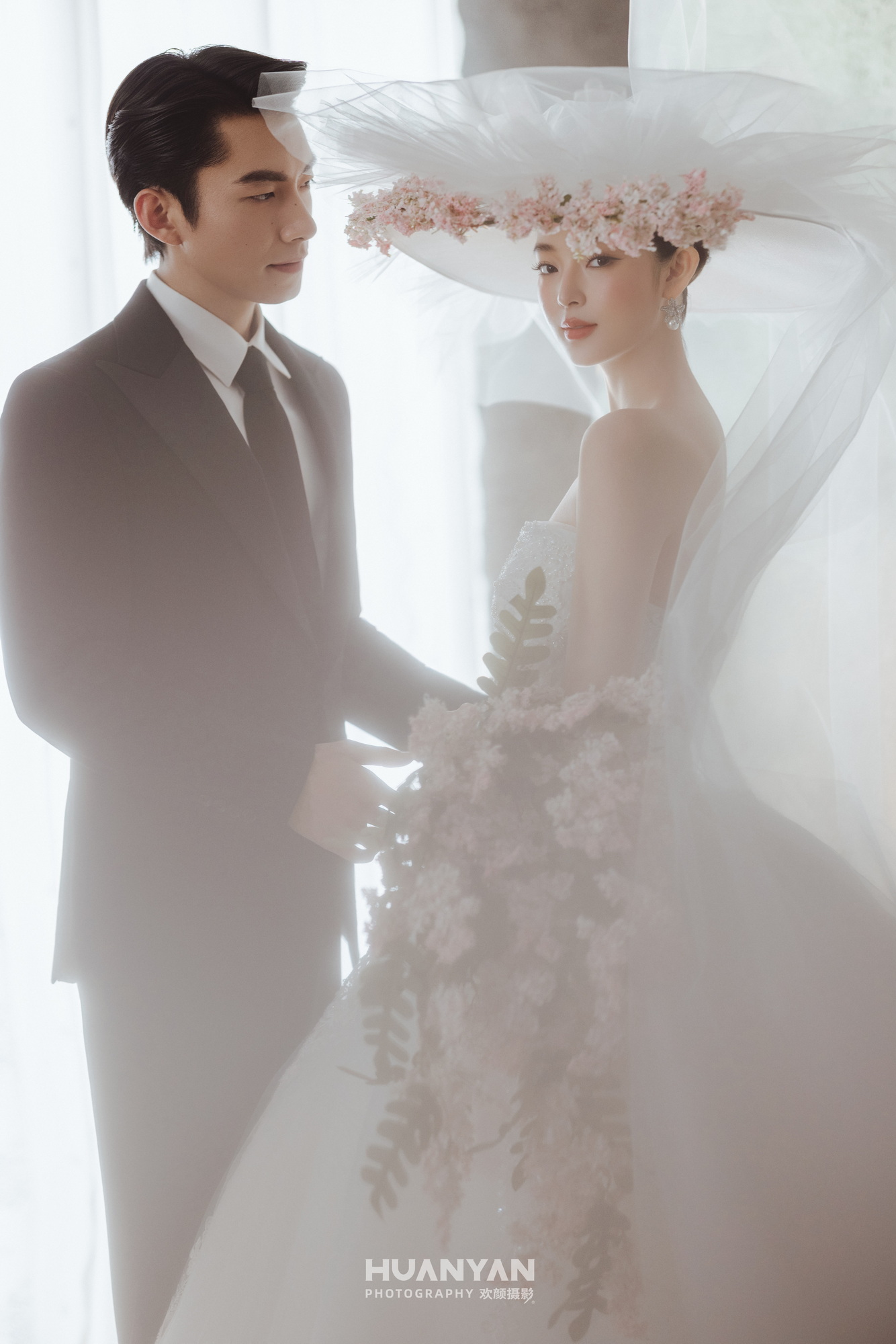 墨影叙爱：仪式感风婚纱照室内实拍