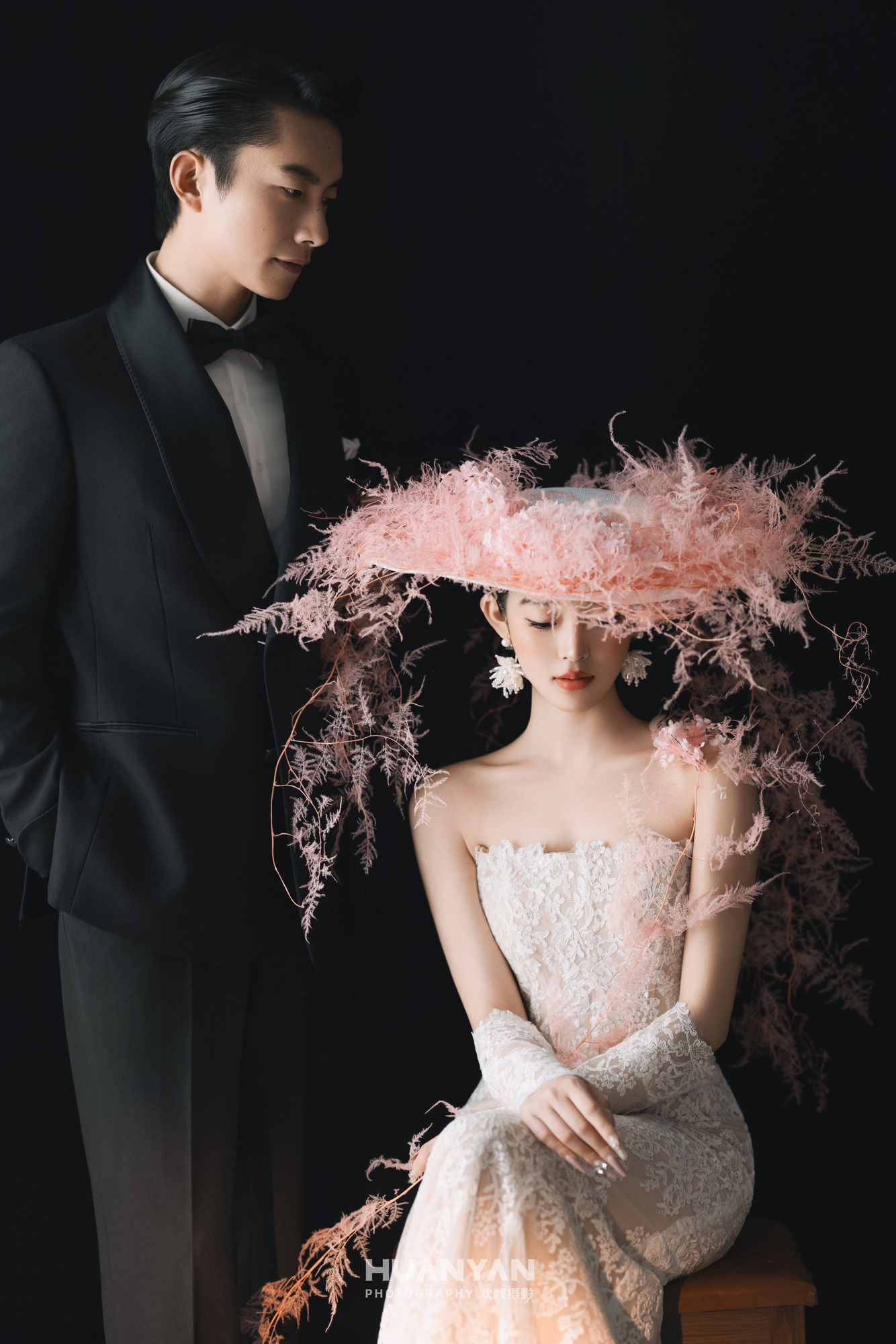 室内简约风婚纱照实拍（粉羽雅叙系列）