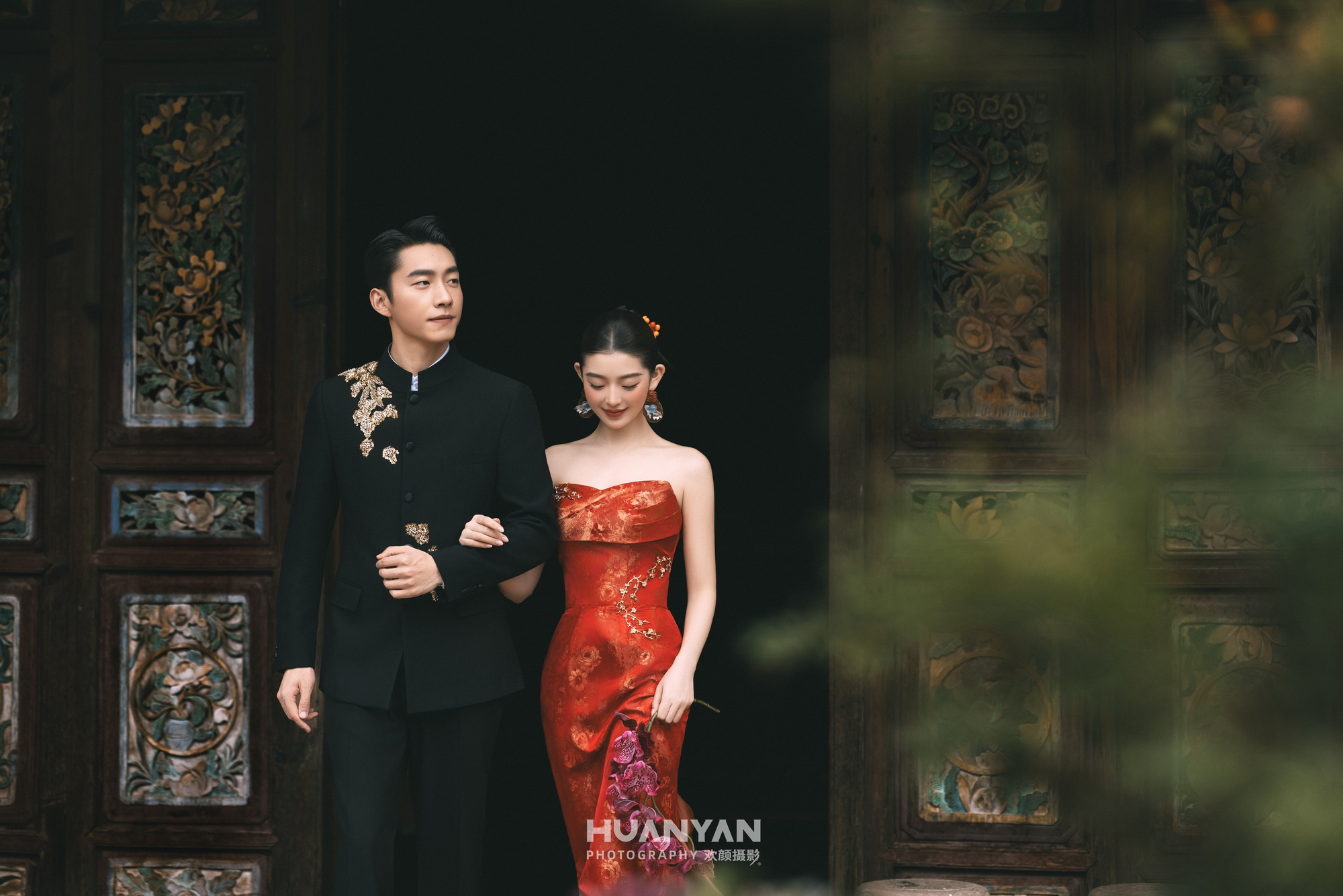 庭序予情客片第11张｜简约风婚纱照，摄于室内