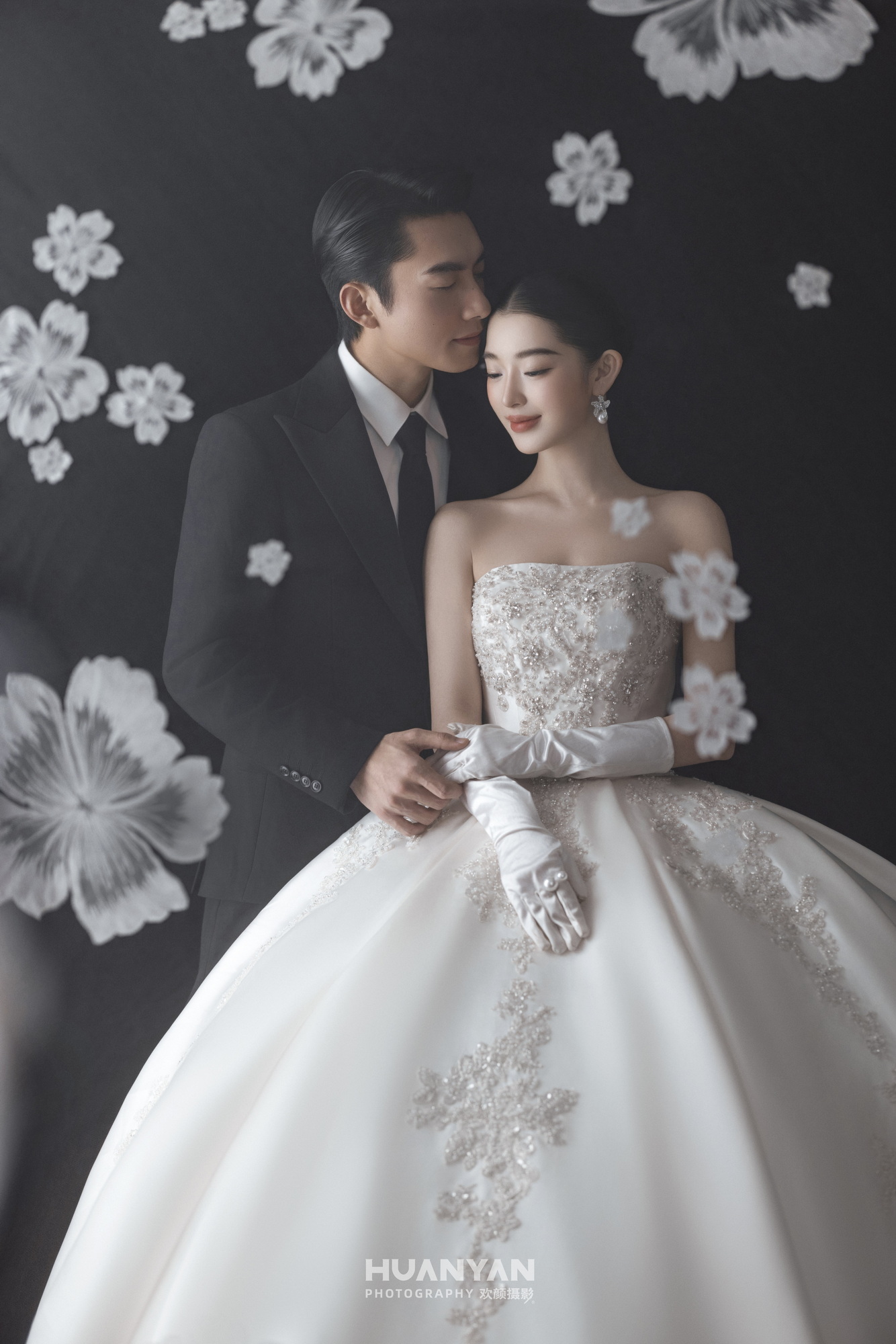 花纱予誓客片第3张｜简约风婚纱照，摄于公园
