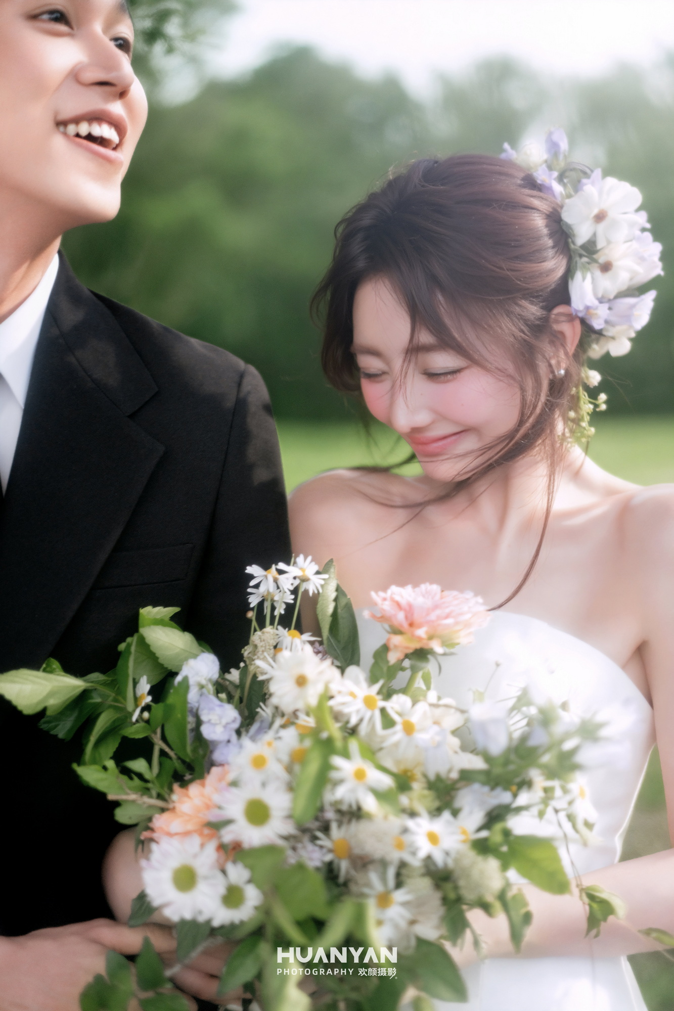轻氧风婚纱照 · 草地场景 · 雾绿轻语客片