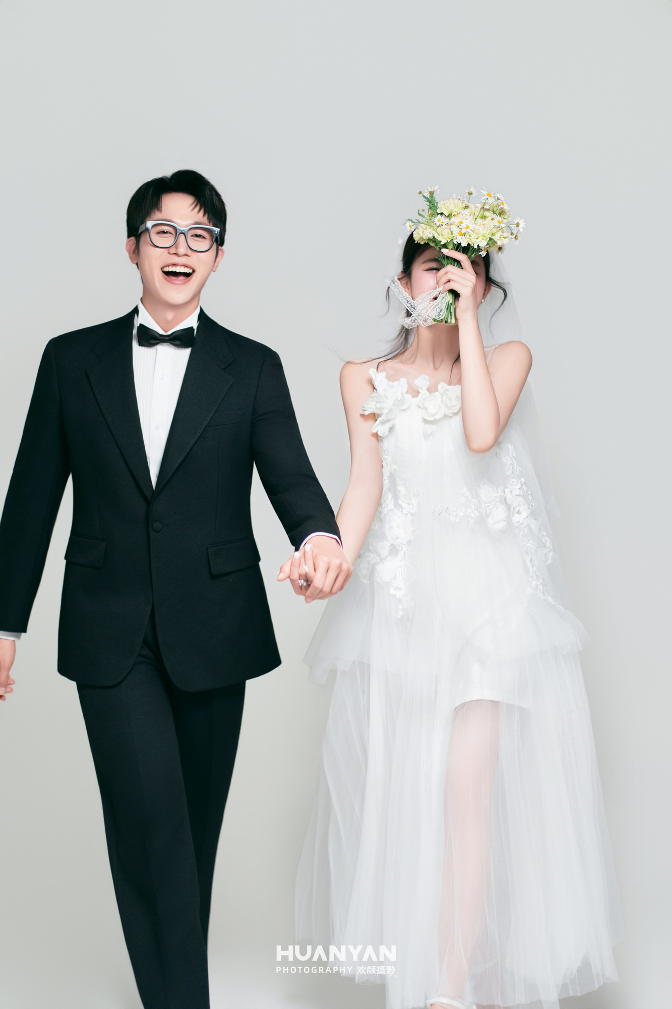 室内简约风婚纱照实拍（笑意成诗系列）