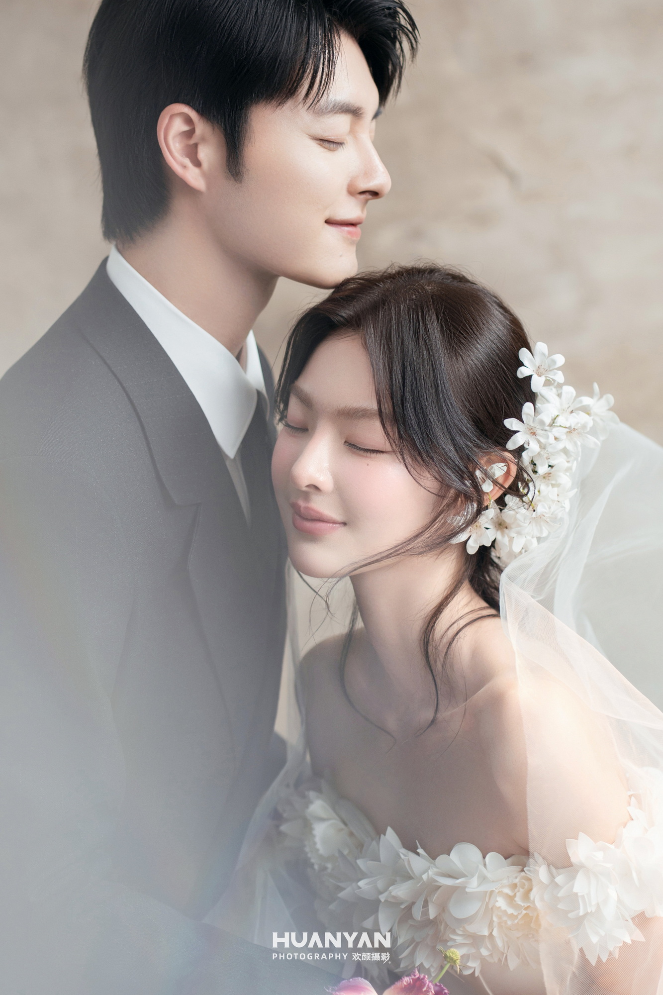 公园极简风婚纱照实拍（花叙白纱系列）