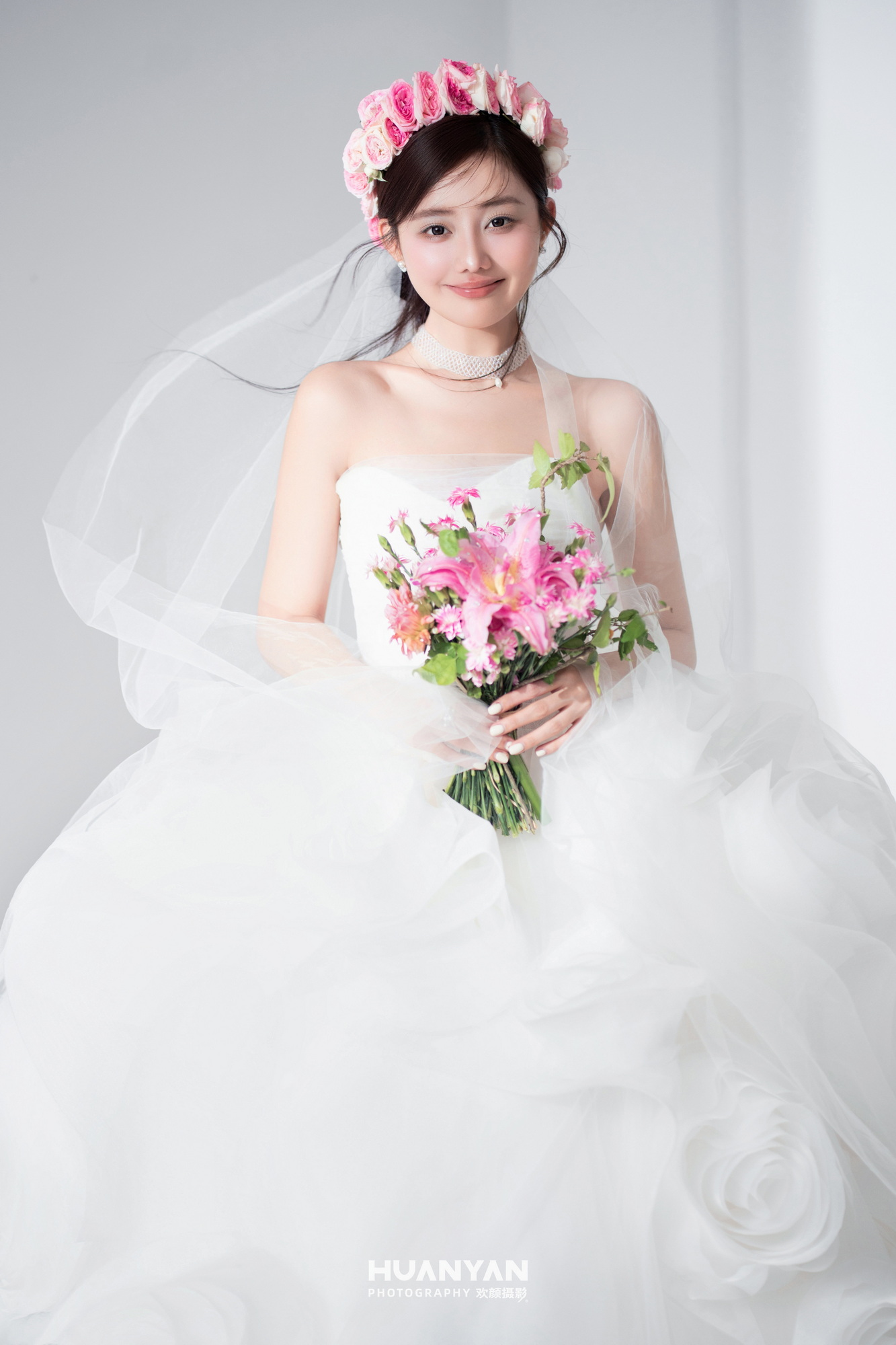 花漾告白：极简风婚纱照公园实拍