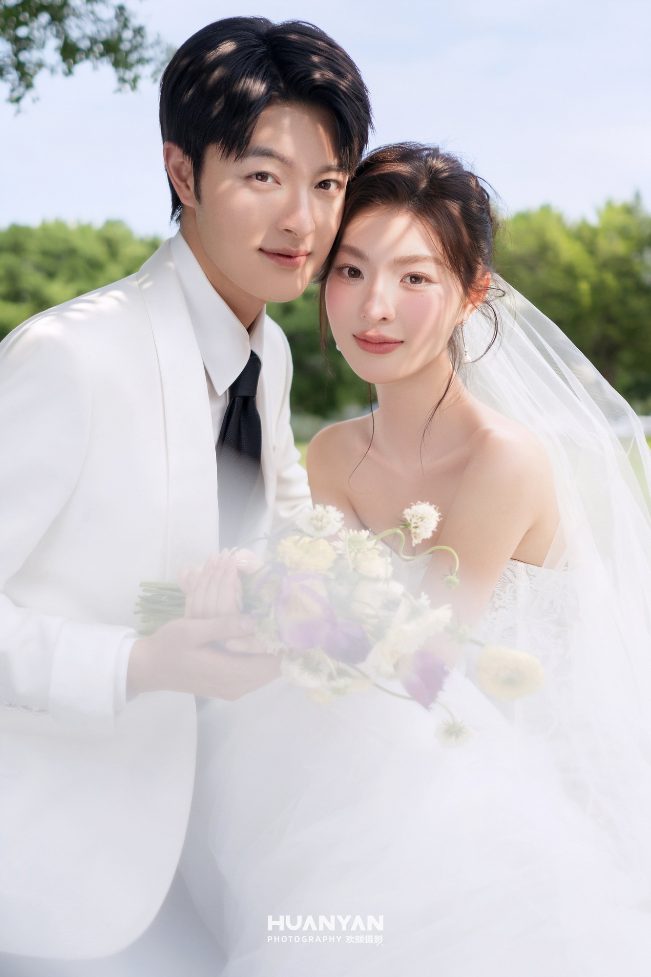 轻氧风婚纱照 · 草地场景 · 森屿白纱客片