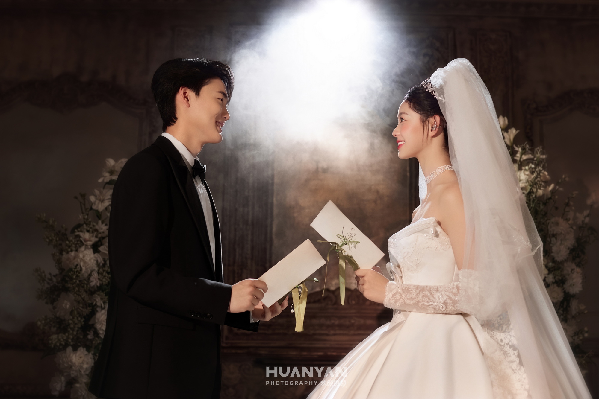 简约风婚纱照 · 室内场景 · 星纱客片