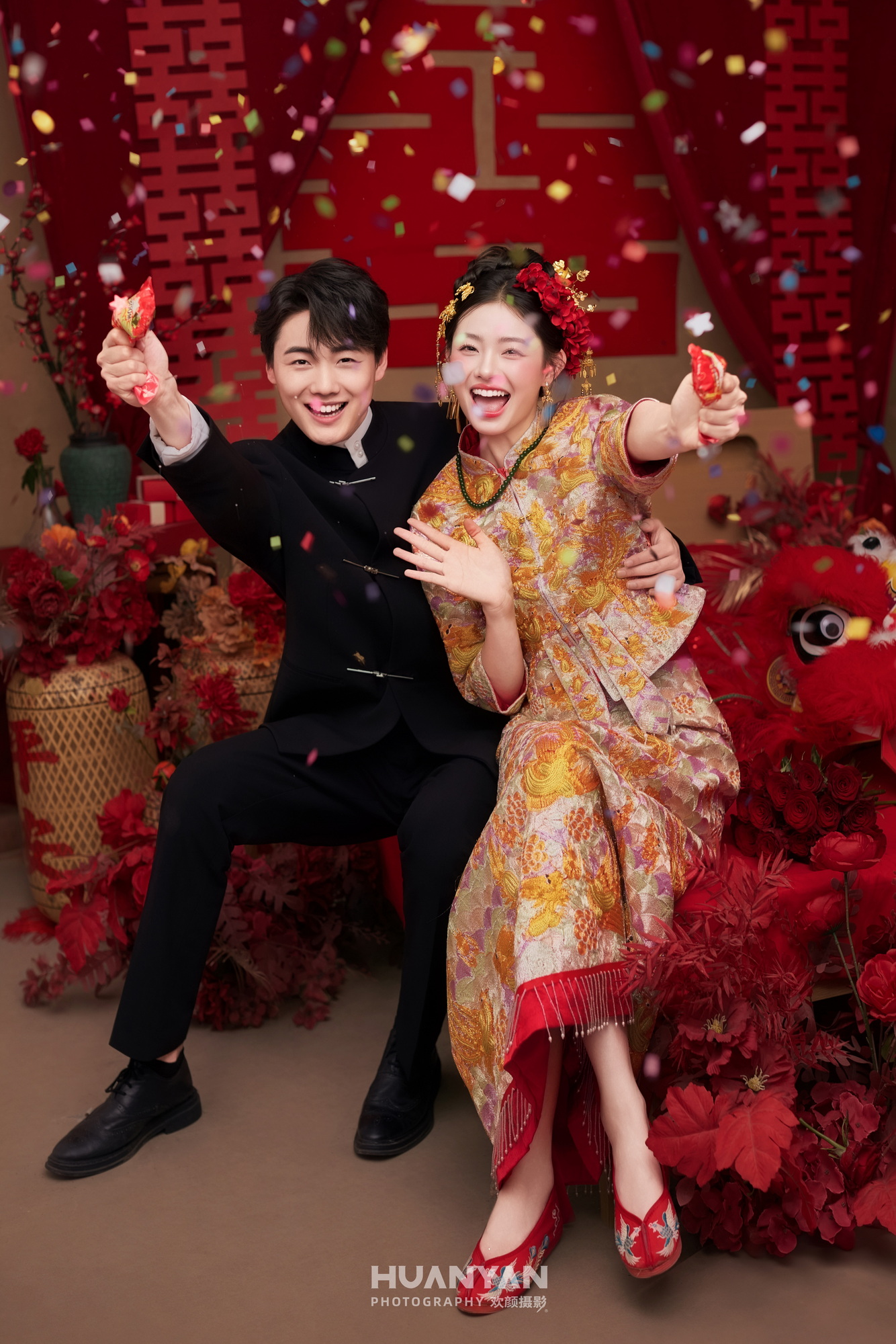 金狮呈祥客片第11张｜喜嫁风婚纱照，摄于室内