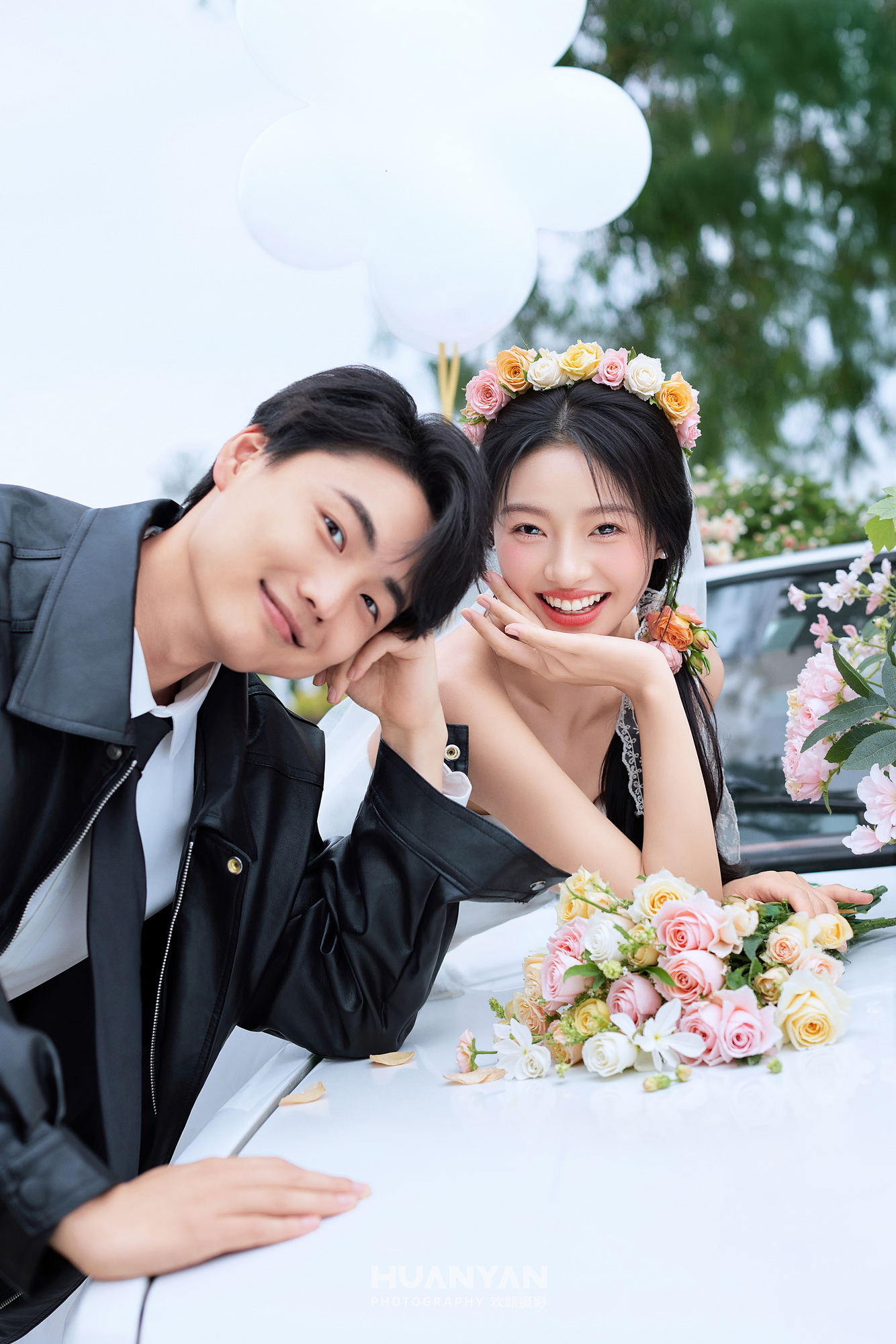 柔语：简约风婚纱照室内实拍