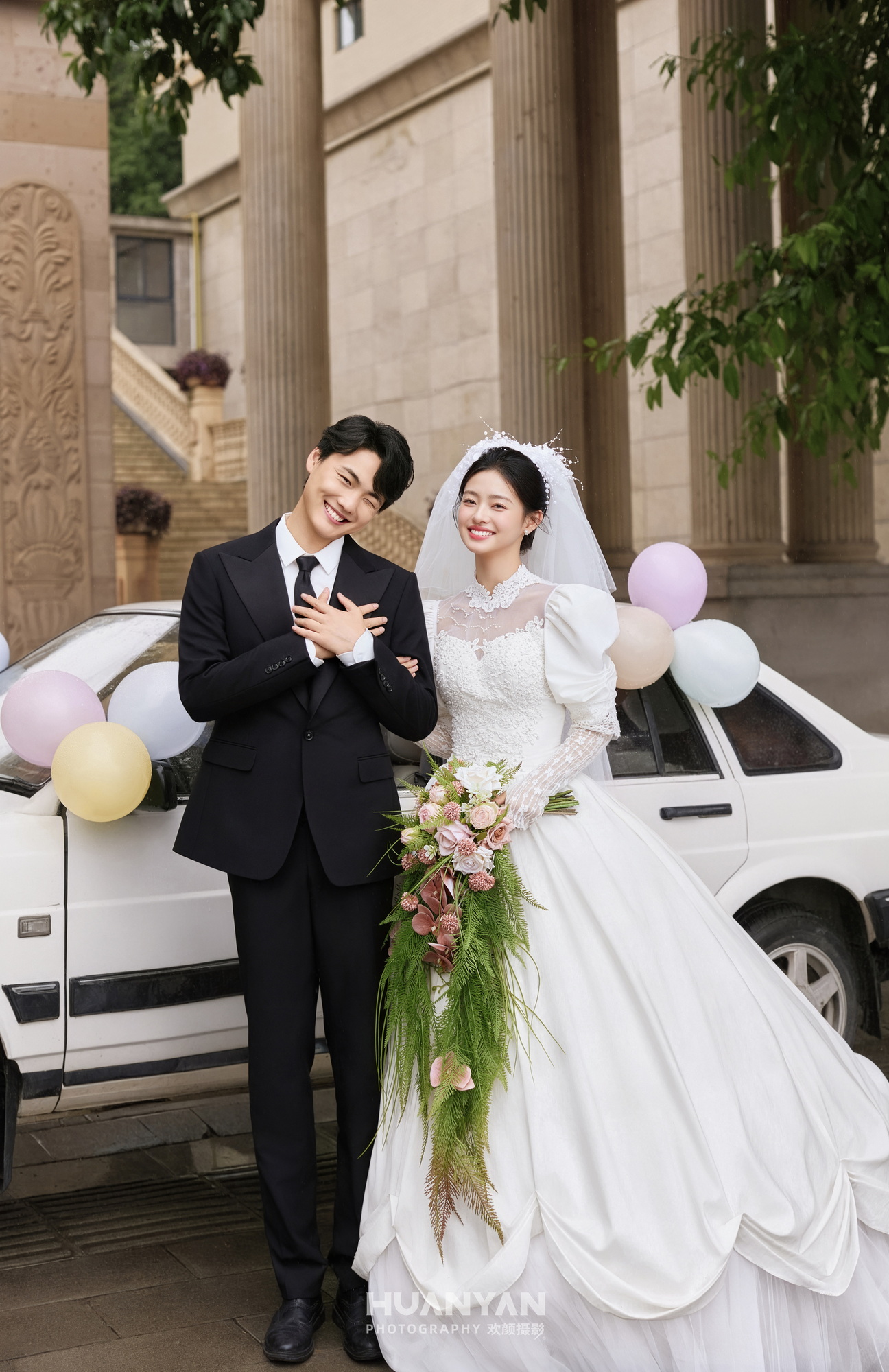 高级感风婚纱照 · 公园场景 · 花光客片