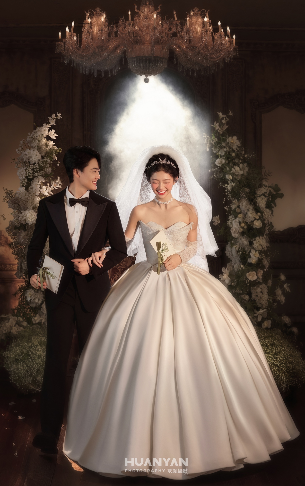 室内简约风婚纱照实拍（星纱系列）
