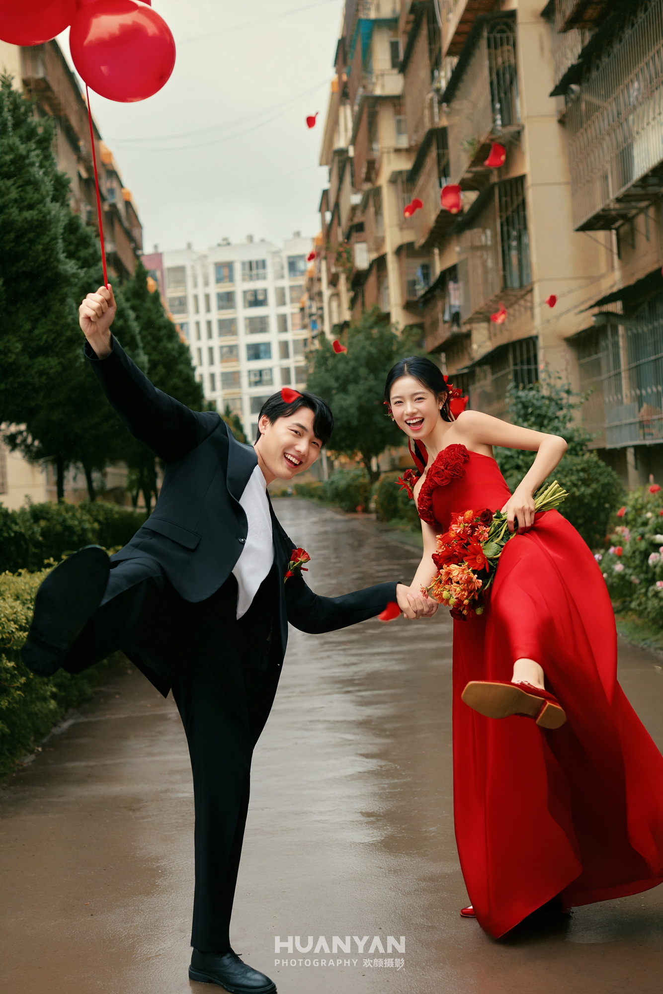 恋歌：简约风婚纱照室内实拍