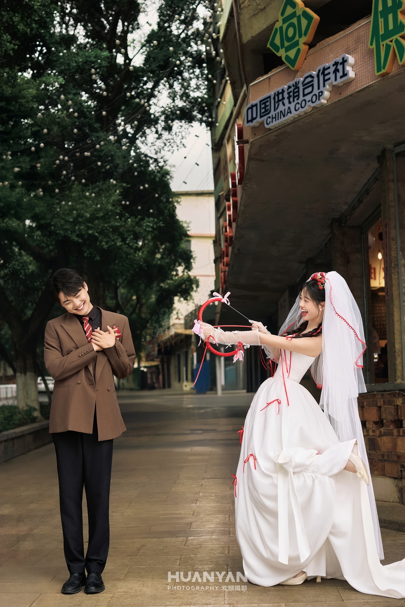 春笺：简约风婚纱照春天实拍