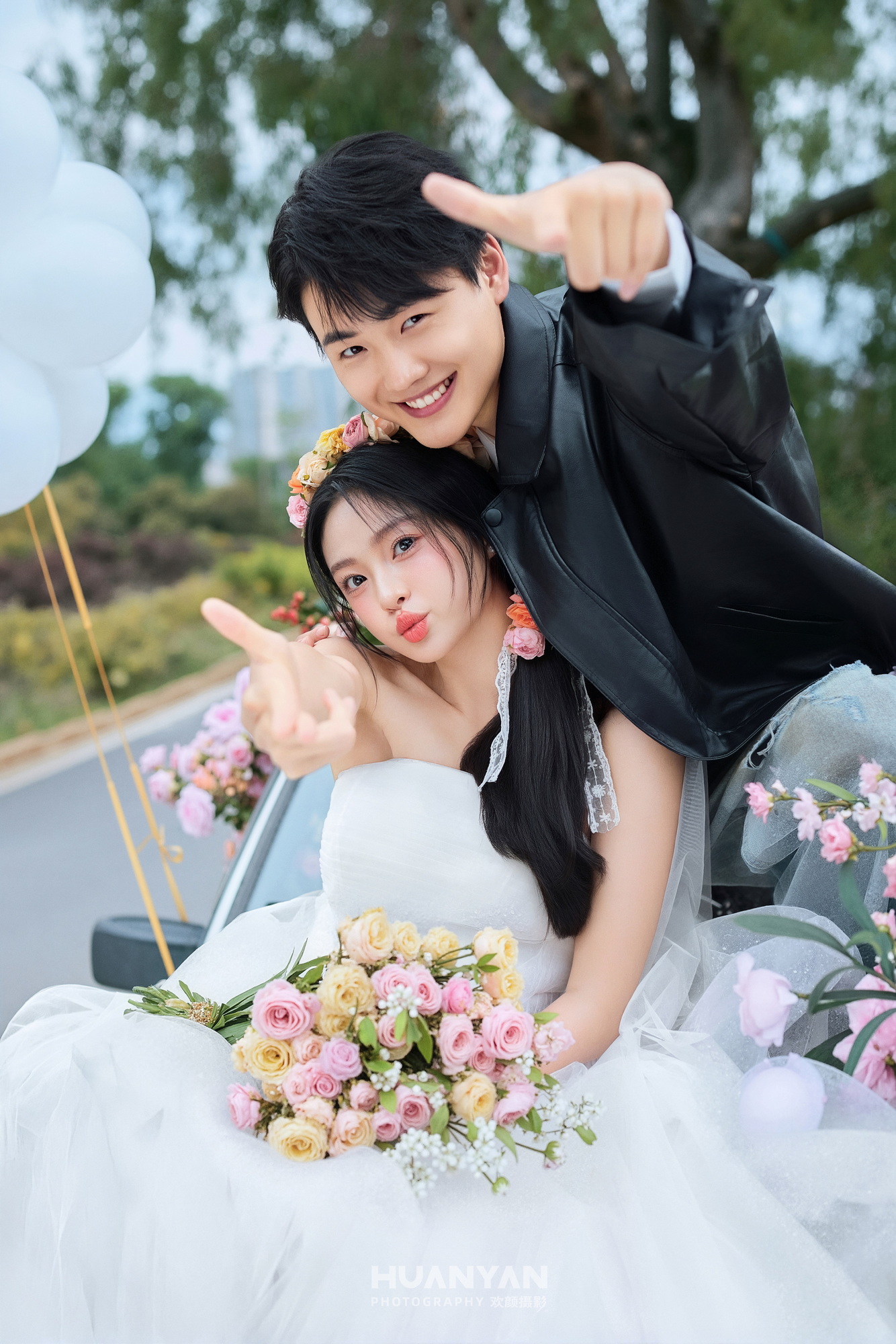 柔语：简约风婚纱照室内实拍