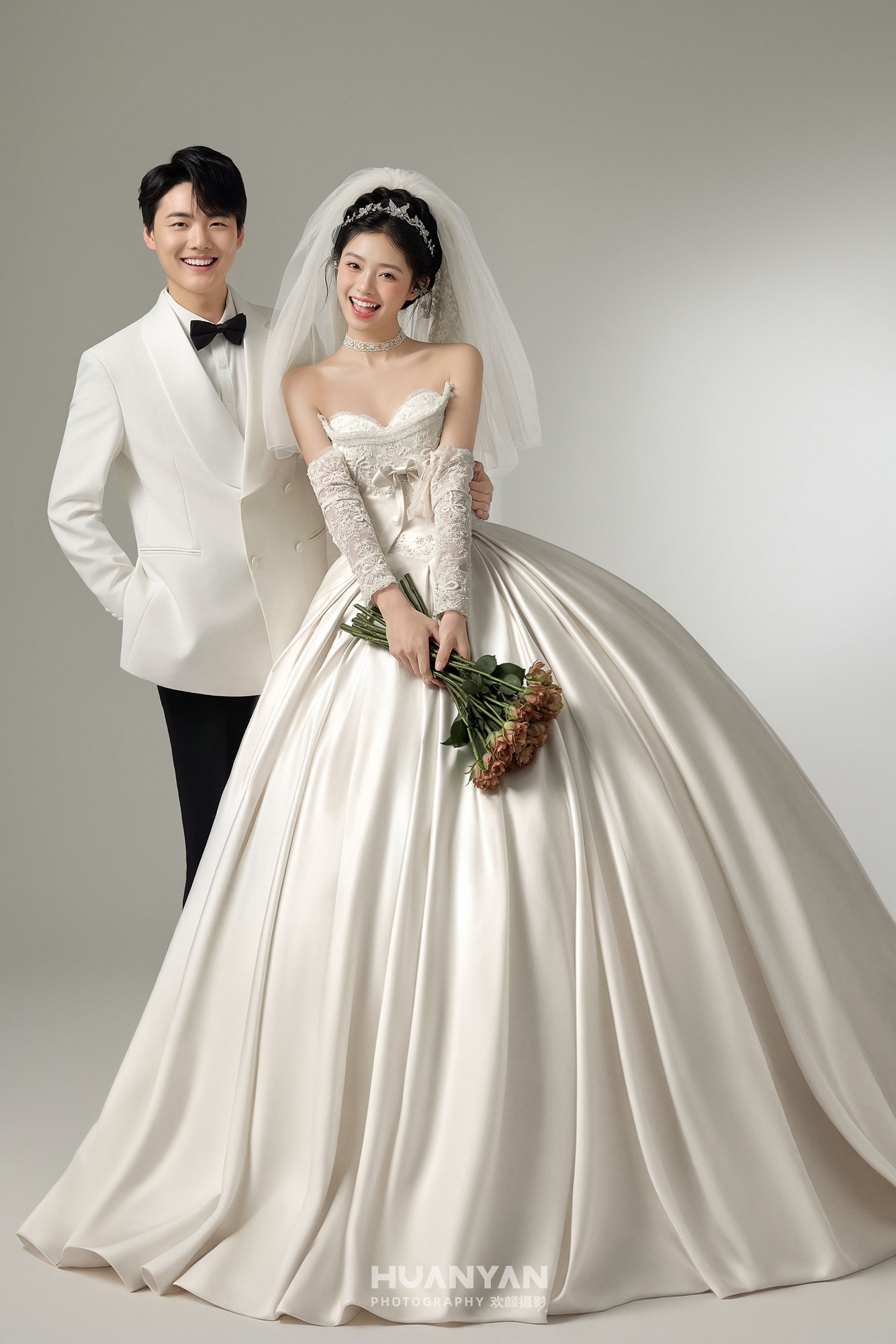 简约风婚纱照 · 室内场景 · 棕梦客片