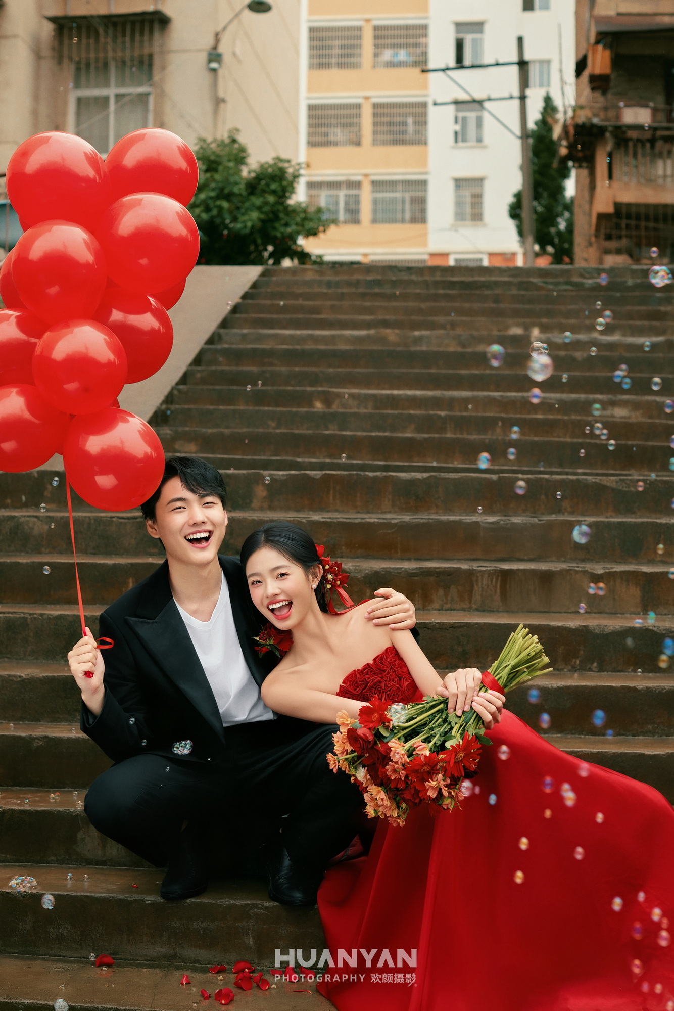 简约风婚纱照 · 室内场景 · 恋歌客片