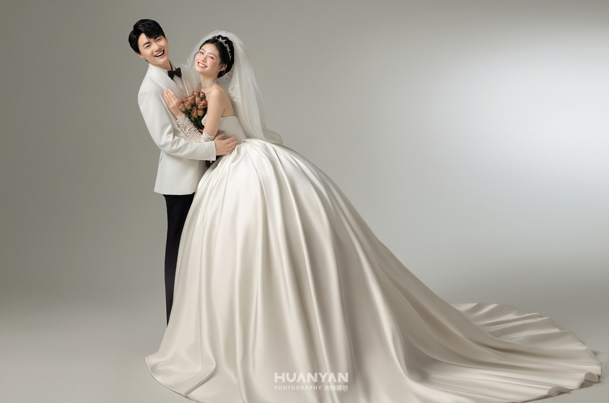 室内简约风婚纱照实拍（棕梦系列）