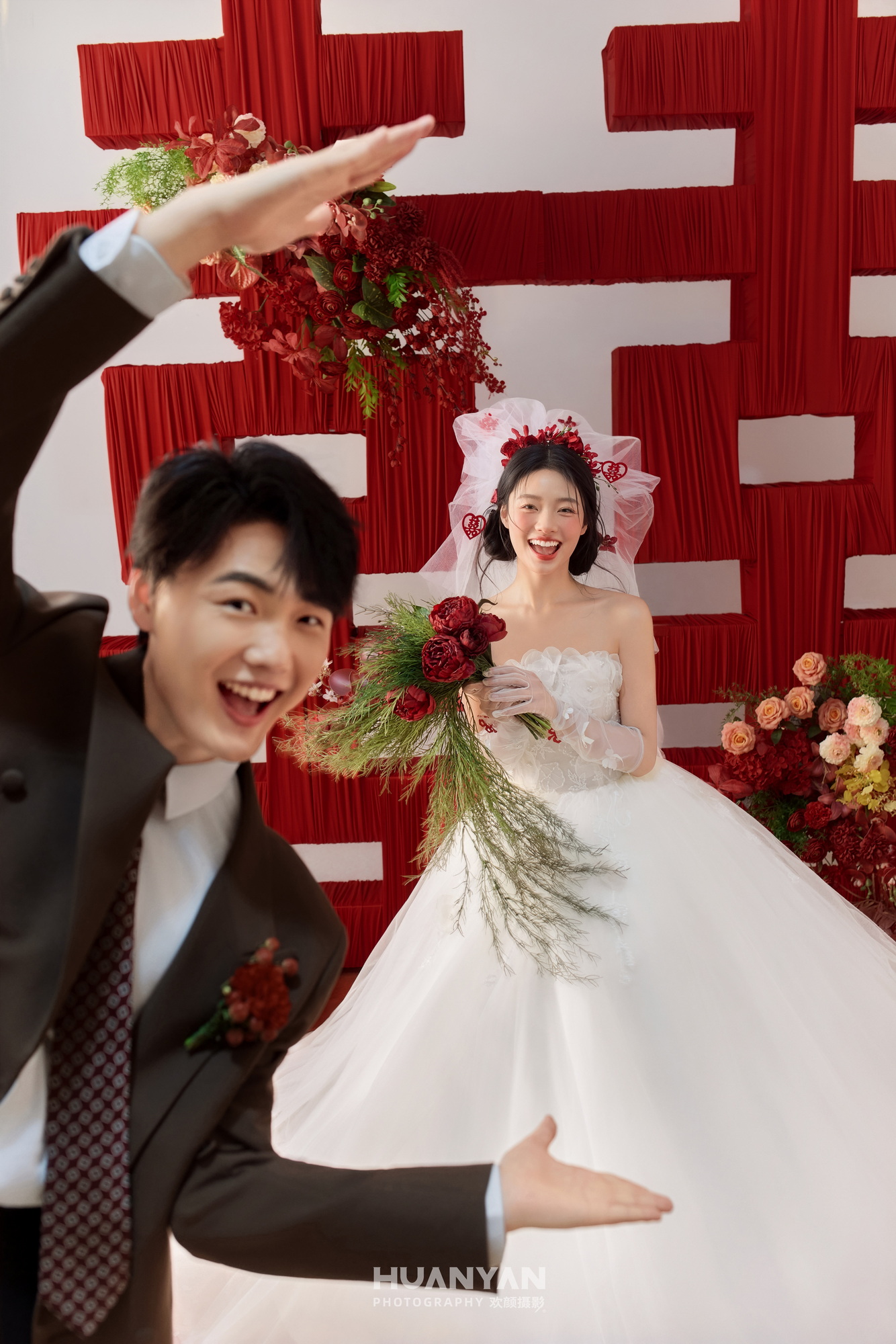 室内极简风婚纱照实拍（白约系列）