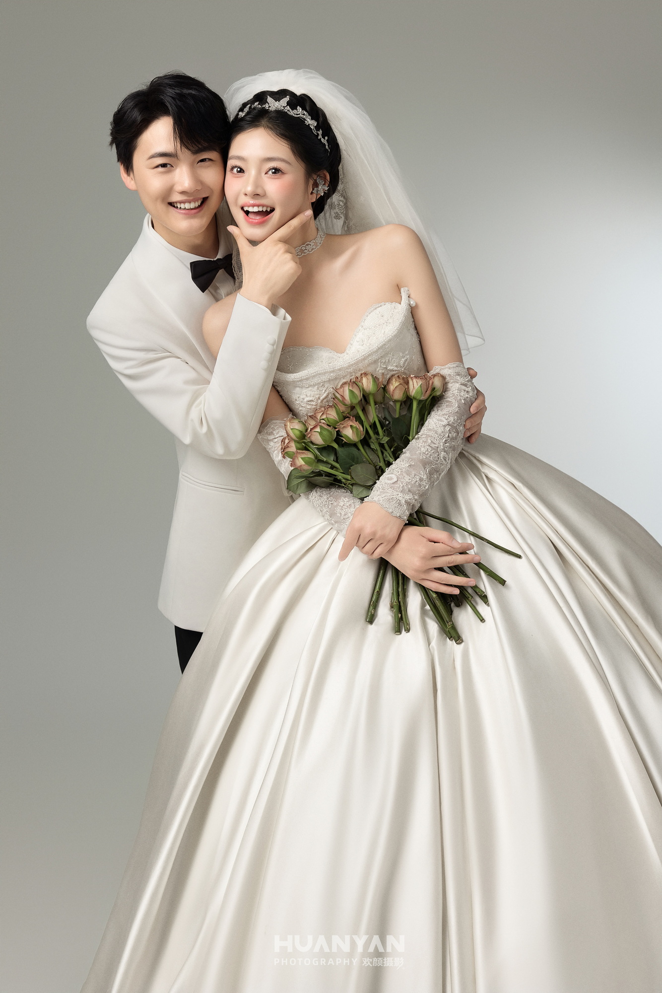 简约风婚纱照 · 室内场景 · 棕梦客片