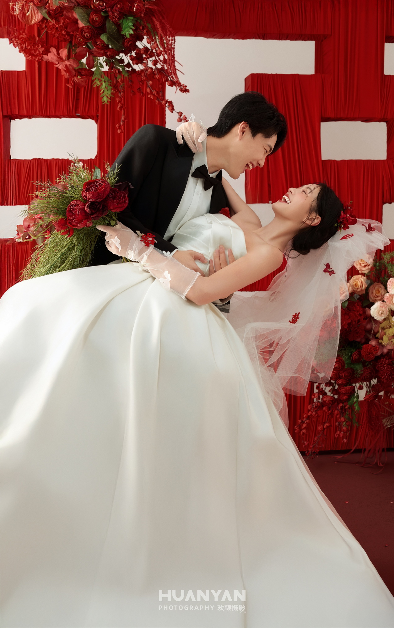 室内简约风婚纱照实拍（初信系列）