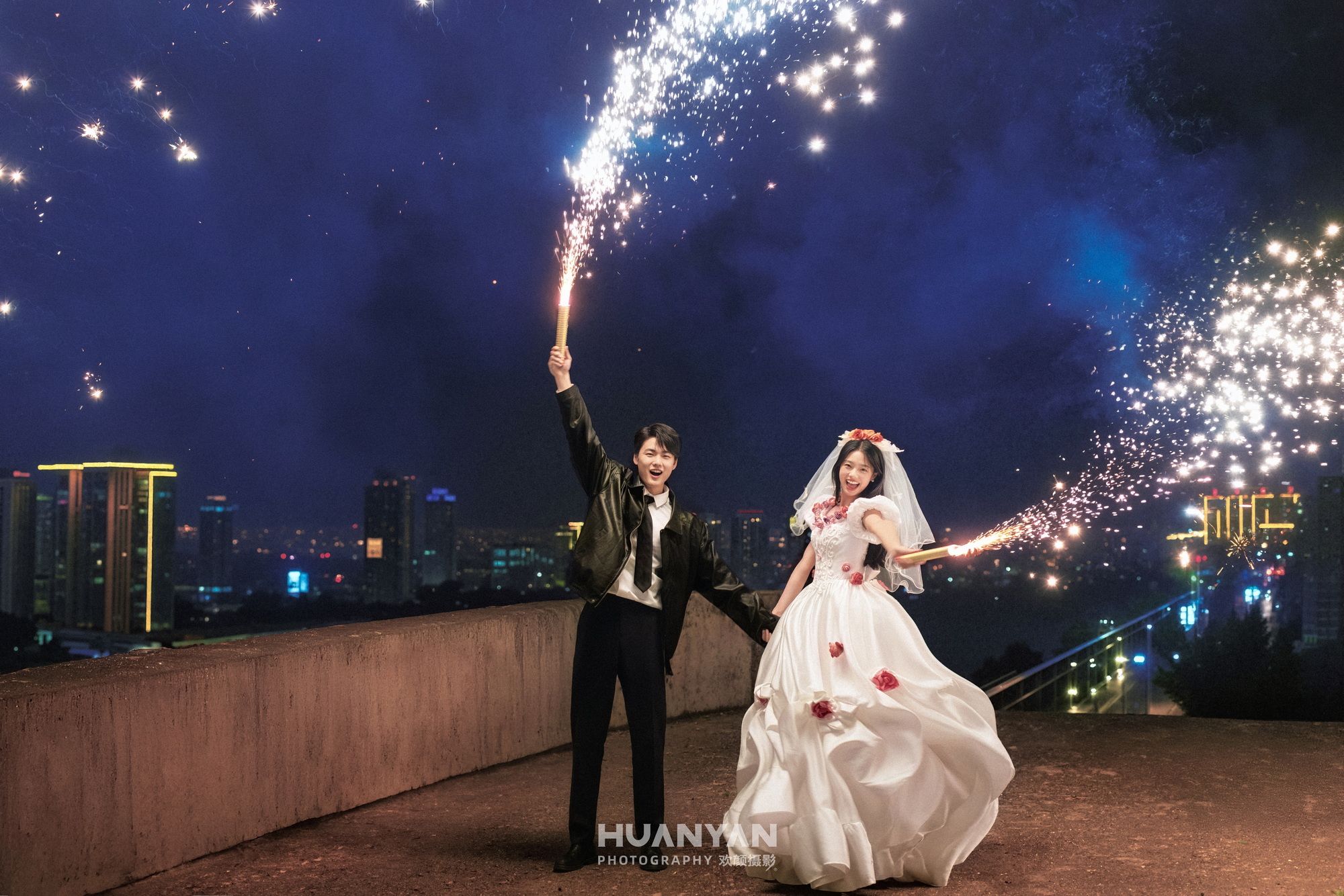 简约风婚纱照 · 室内场景 · 鎏缃客片