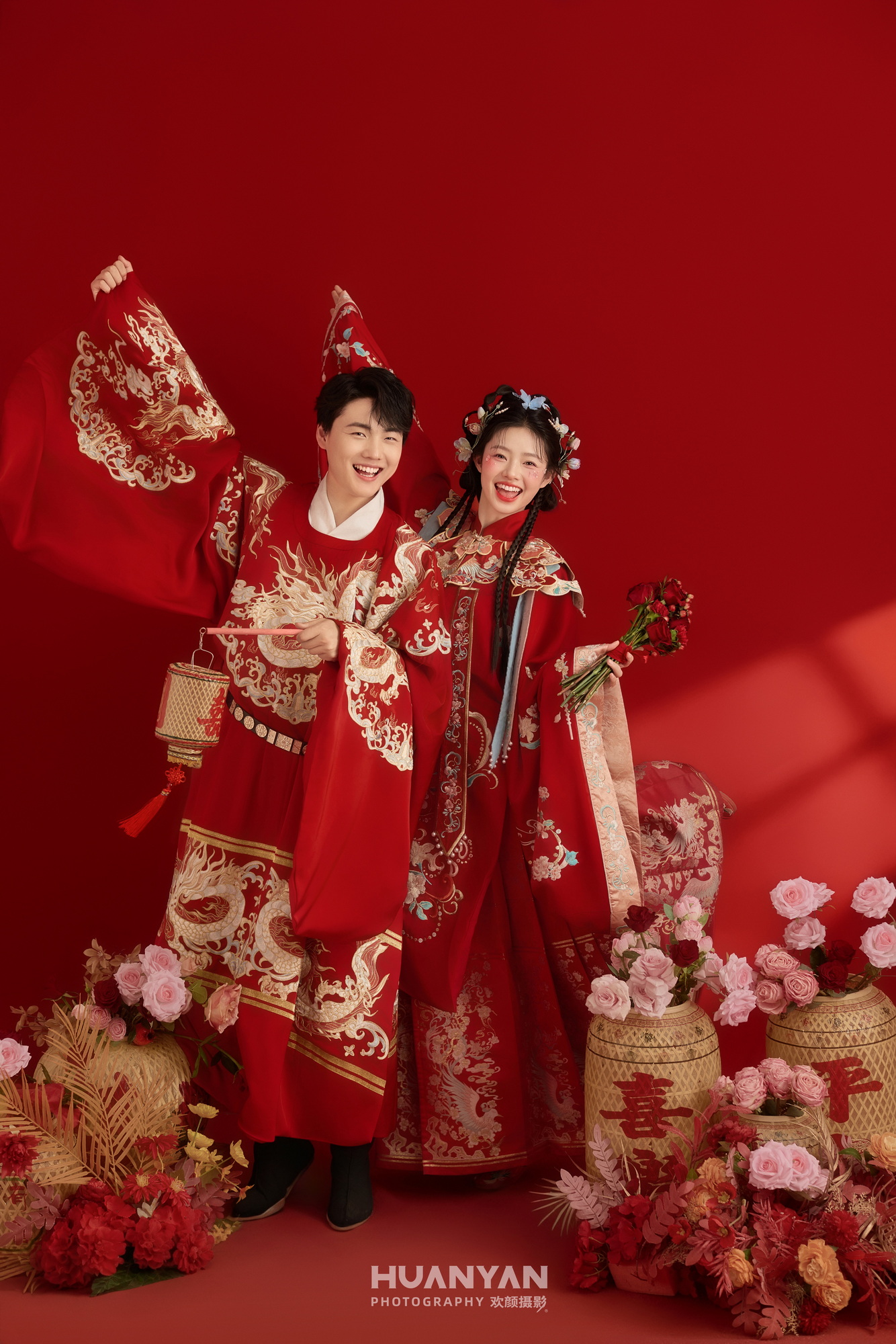 柔缘：简约风婚纱照室内实拍
