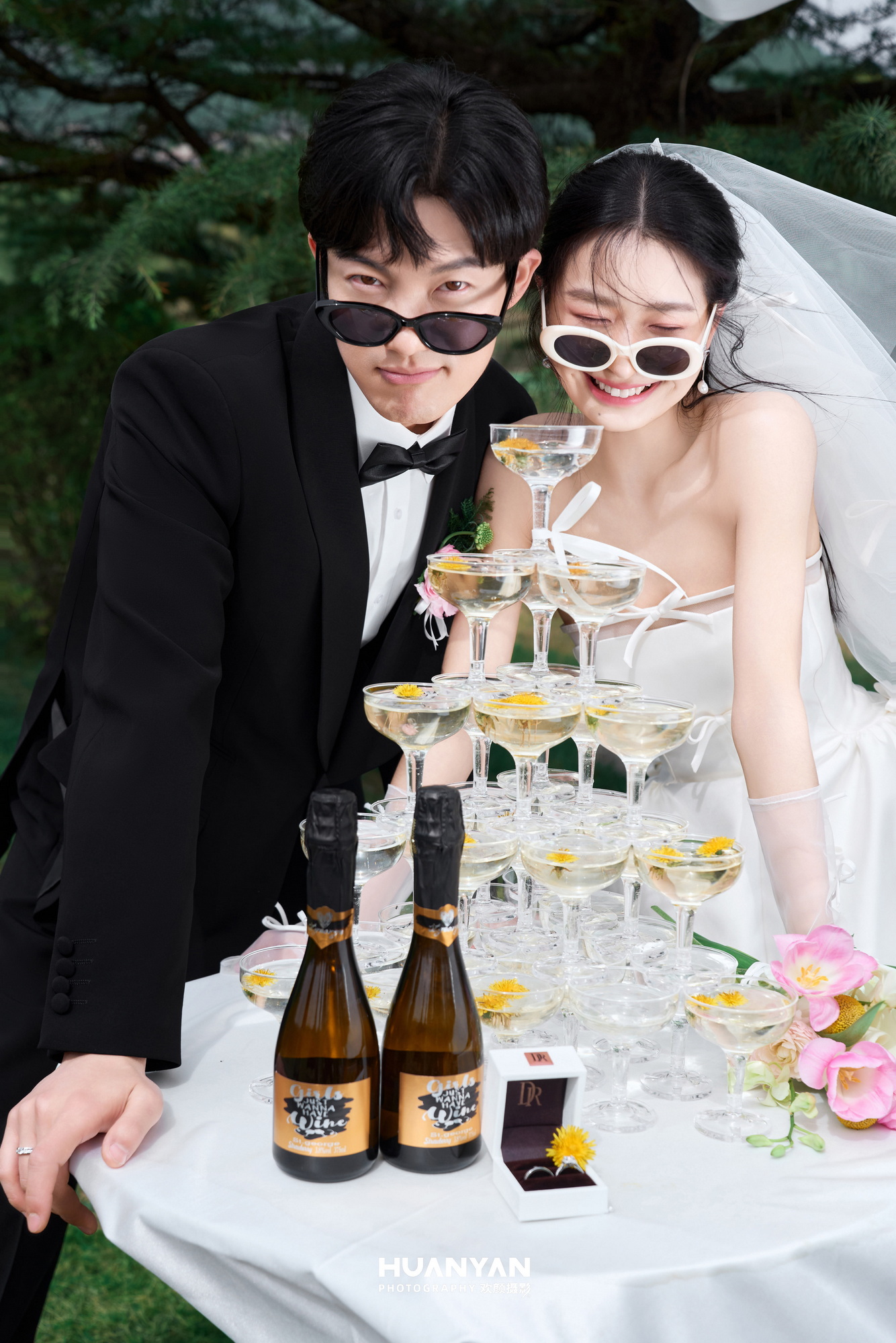 草地轻氧风婚纱照实拍（林间礼赞系列）