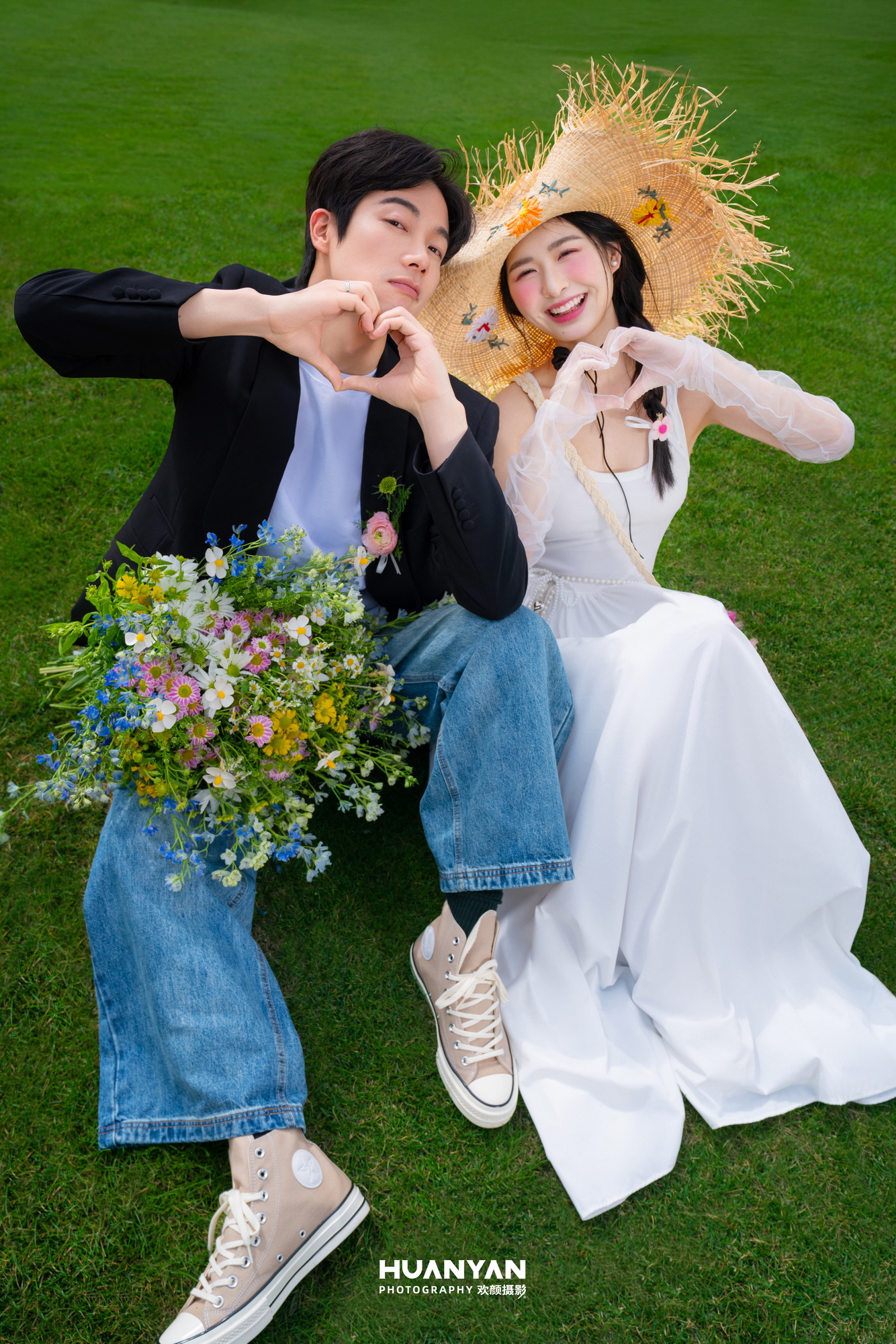 草地轻氧风婚纱照实拍（青野赴甜系列）