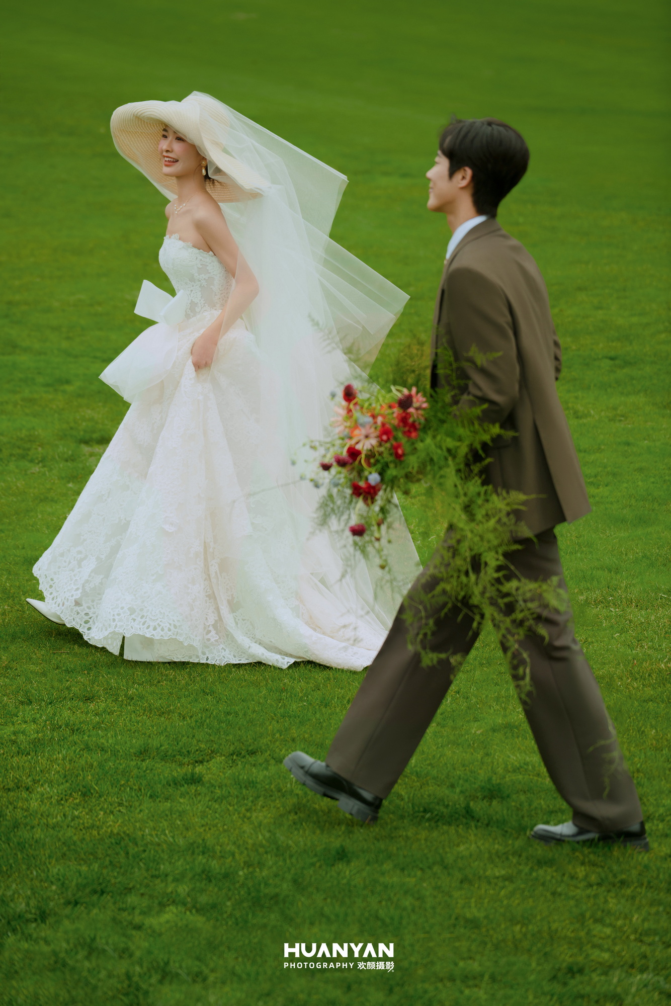 简约风婚纱照 · 室内场景 · 星缘客片