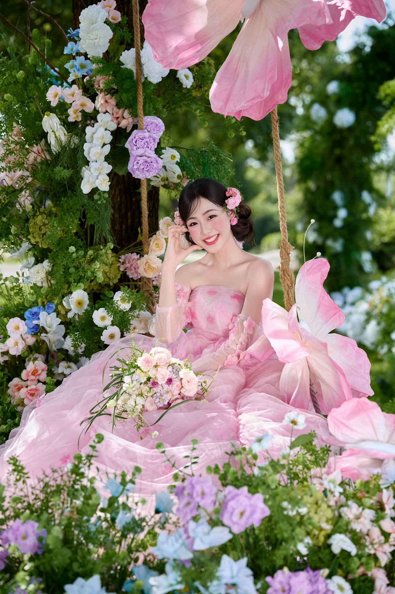 棕缃：简约风婚纱照室内实拍