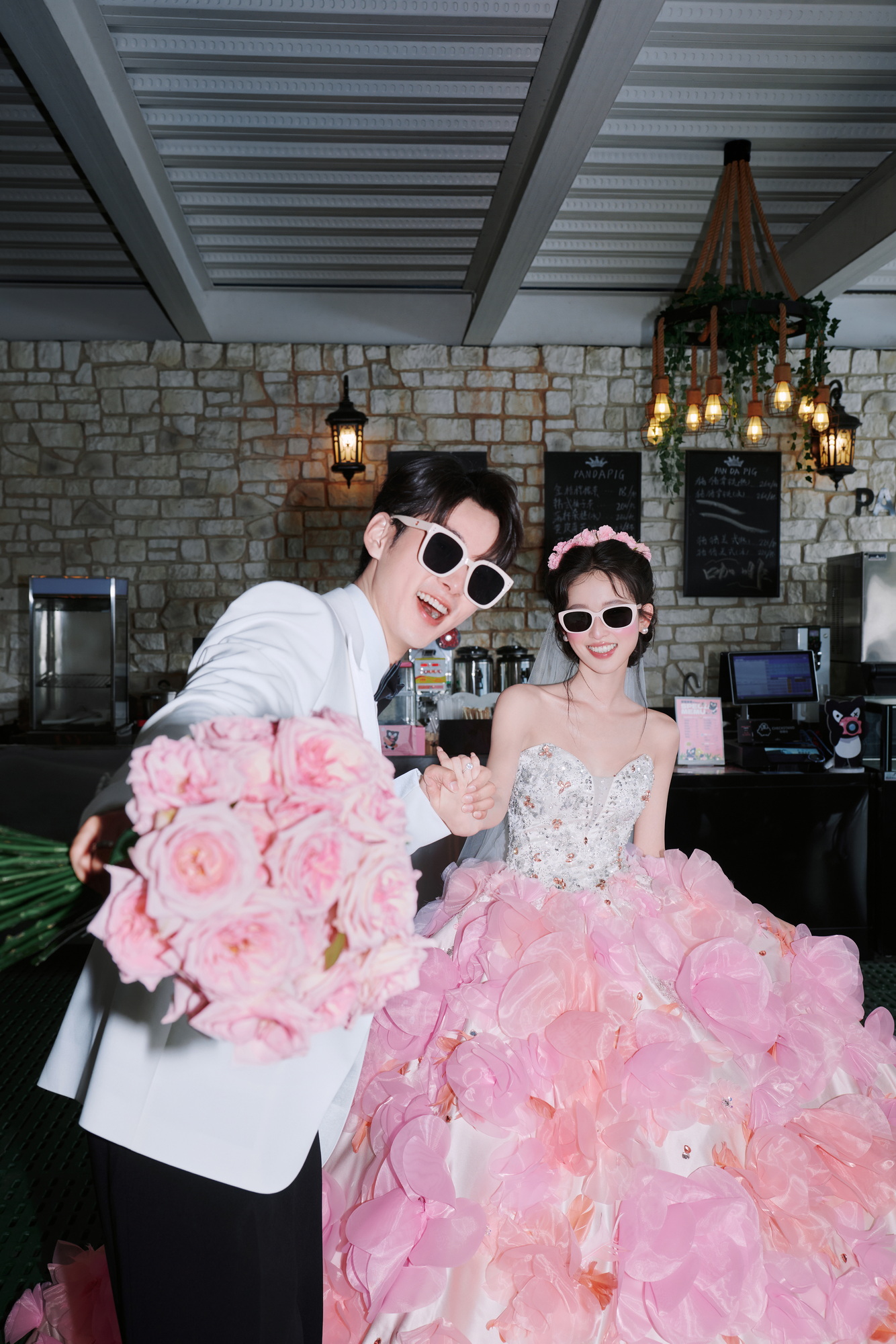 草地轻氧风婚纱照实拍（青缃系列）