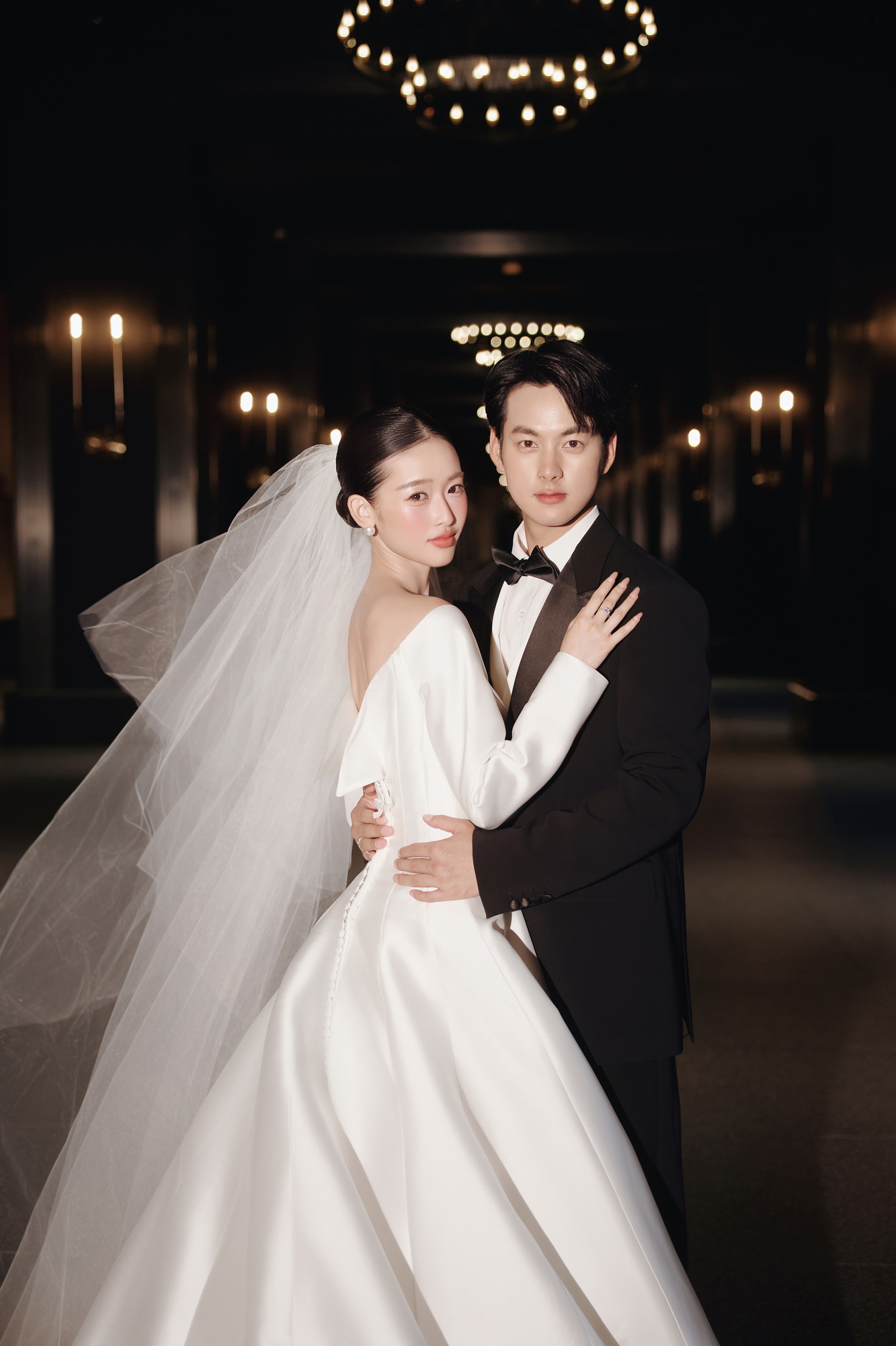 圆脸新娘怎么拍婚纱照？小脸效果翻倍的技巧